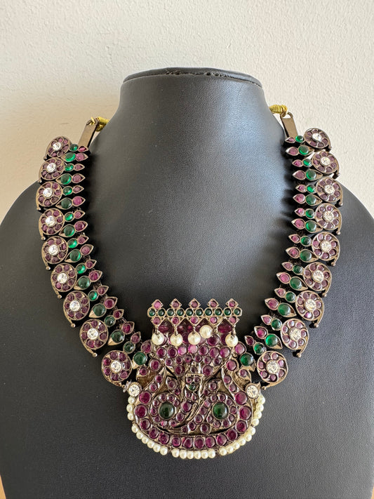 Black finish precious kemp pearl Kalinga Narthana Krishna mango necklace dj-52513