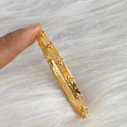 Gold tone white stone single bangle (2.6) dj-54201