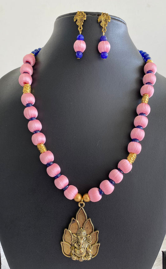 Antique gold tone pink-blue silk thread Ganesha necklace set dj-11418