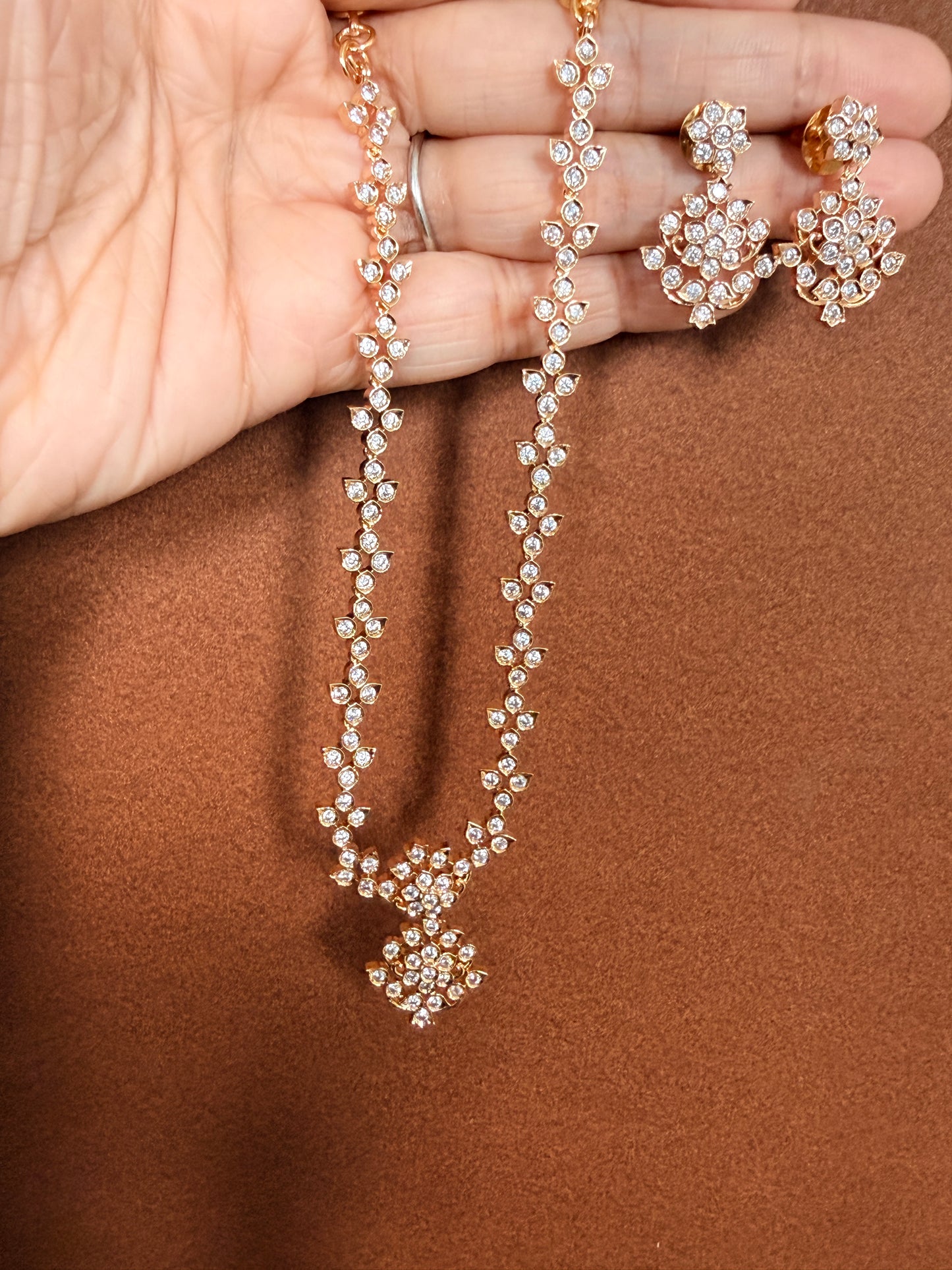 Gold tone cz white stone necklace set dj-54338