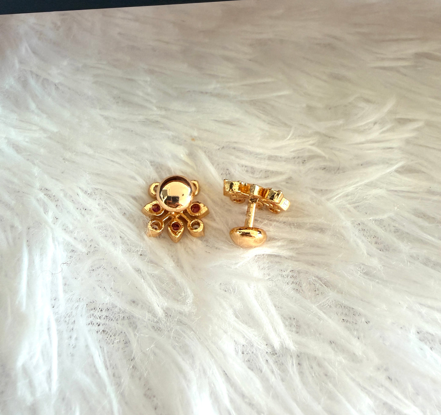 Gold tone AD pink-white flower stud/earrings dj-53281