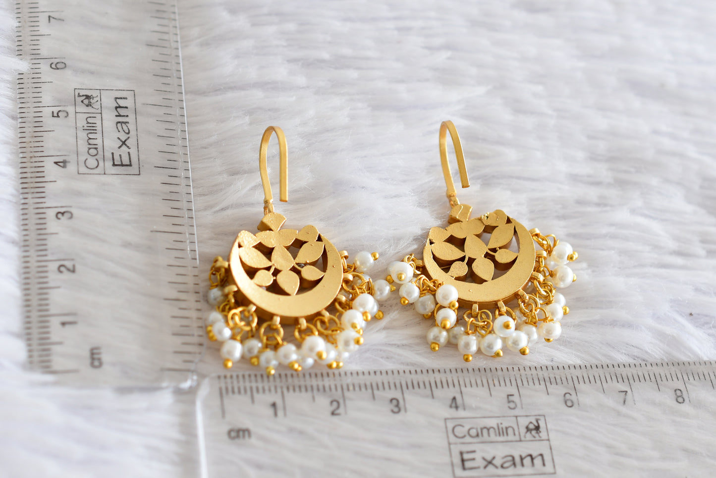 Gold tone pink-green-white kundan jadau bali bugadi earrings dj-52474