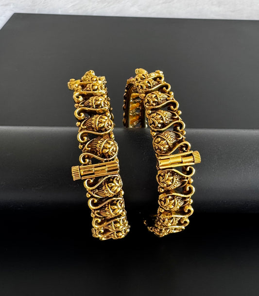Antique gold tone swan screw type bangles(2.8) dj-53056
