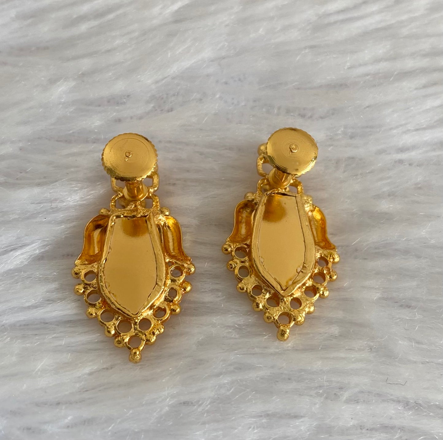 Gold tone red-white stone nagapadam kerala style stud/earrings dj-53117