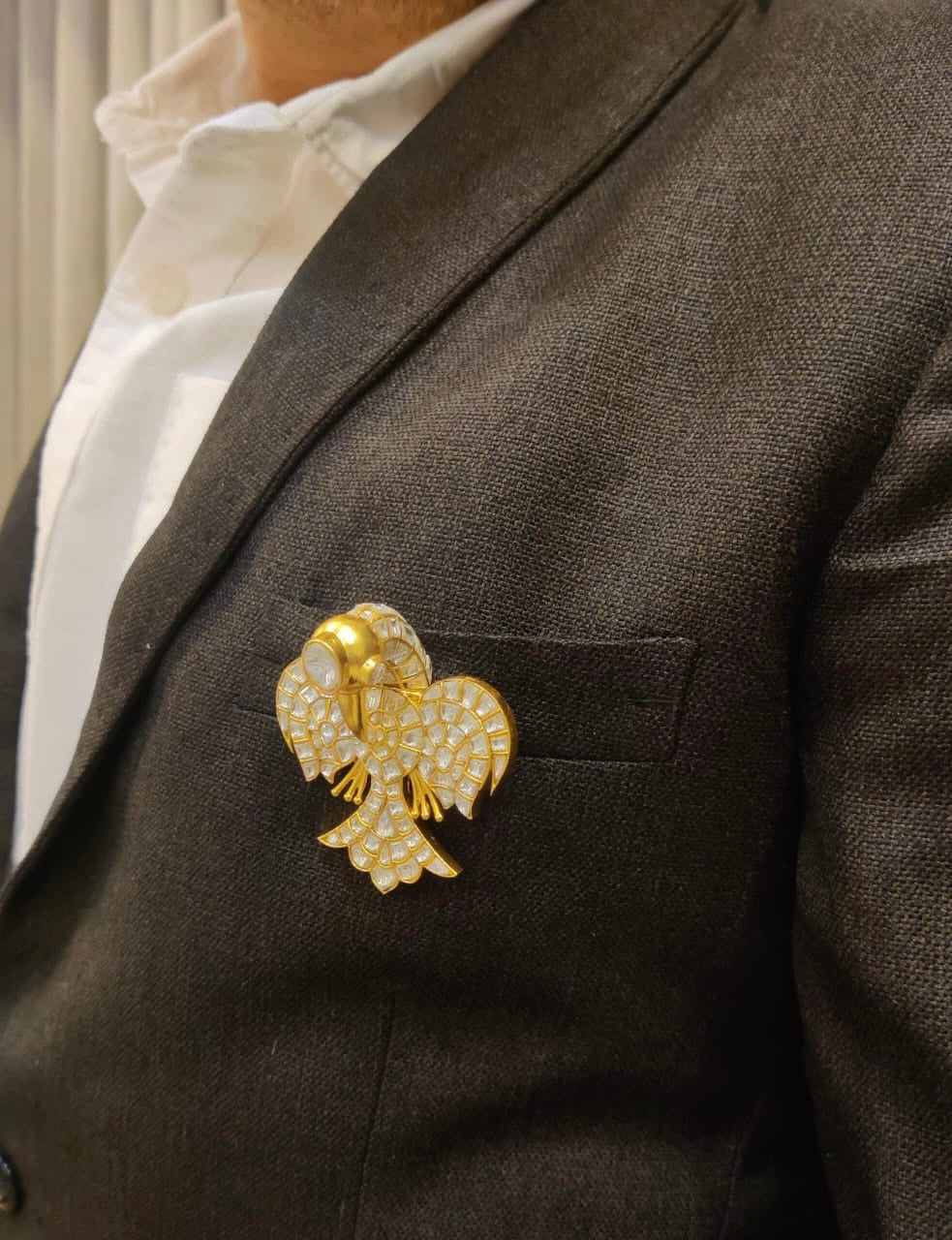 Matte finish white kundan jadau bird brooch dj-52640