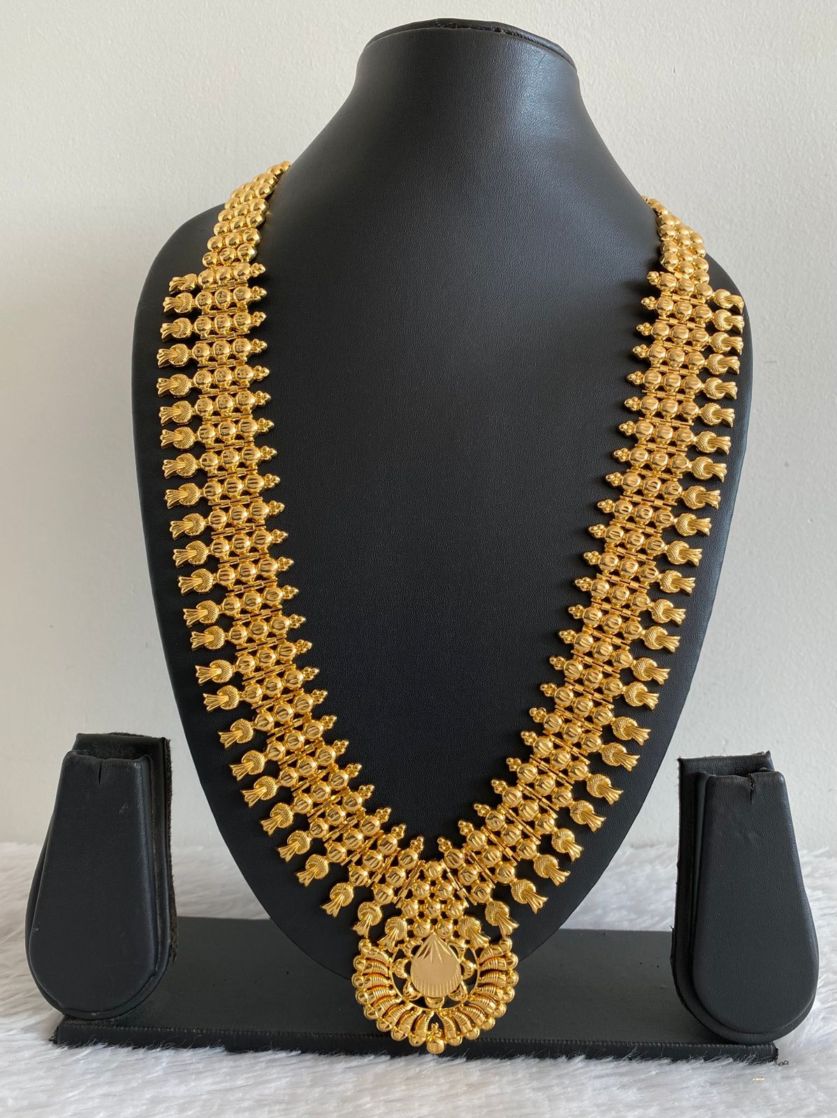 Gold tone Kerala style haar dj-37212