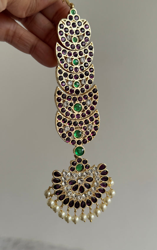 Gold tone precious kemp-green-white pearl moon tikka dj-52007