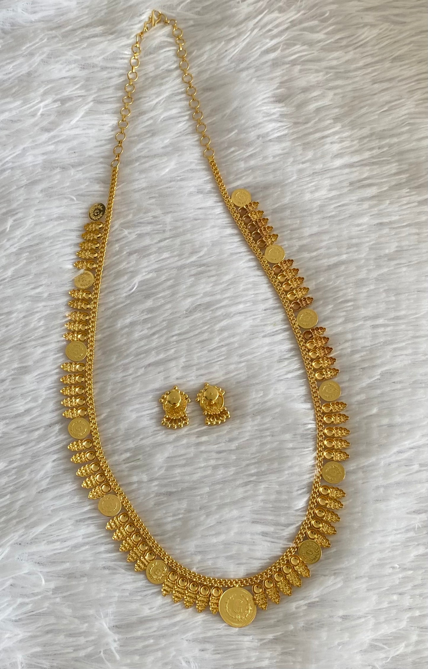 Gold tone lakshmi coin short haar set dj-54417