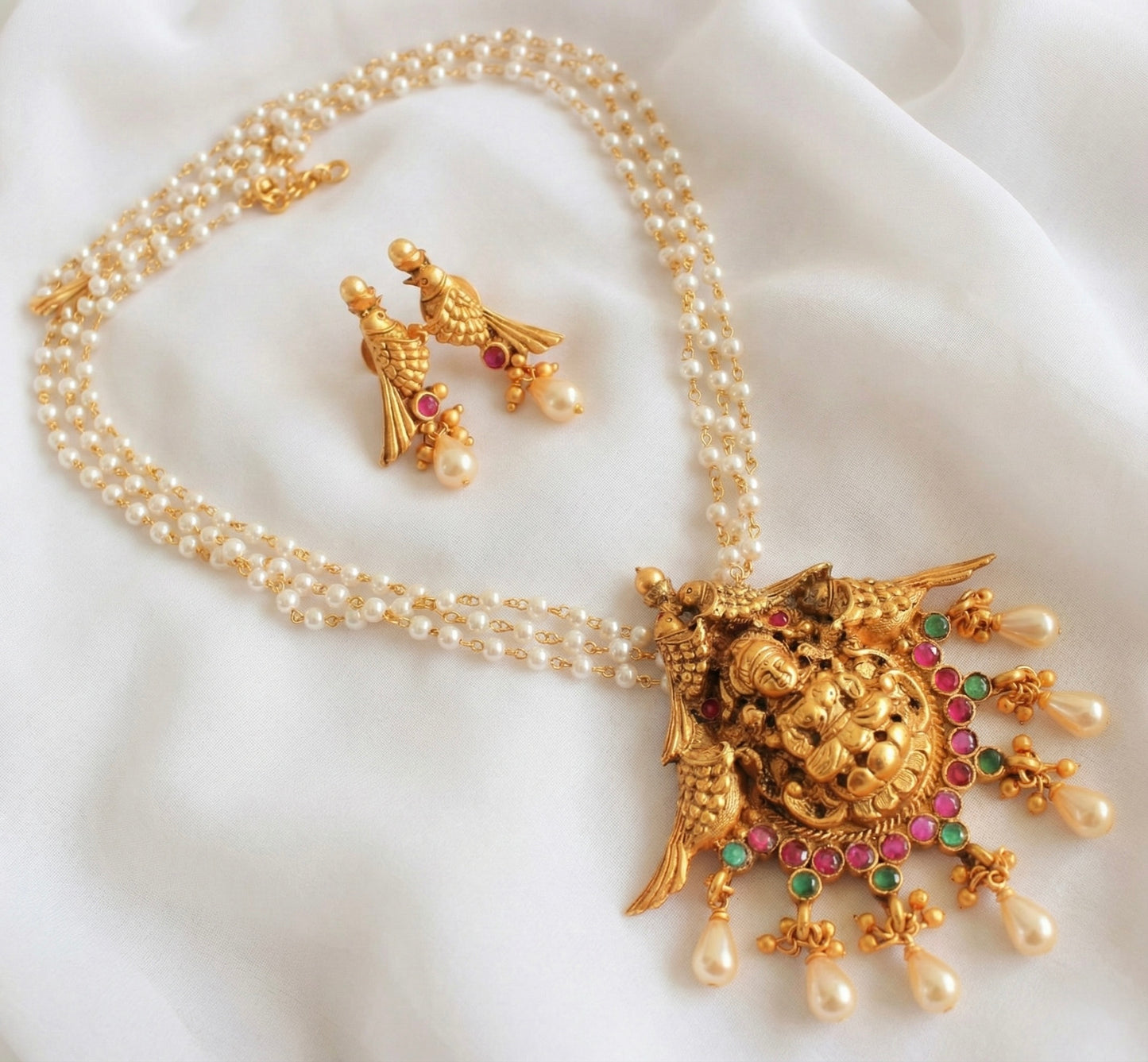 Matte finish pink-green lakshmi necklace set-dj07564