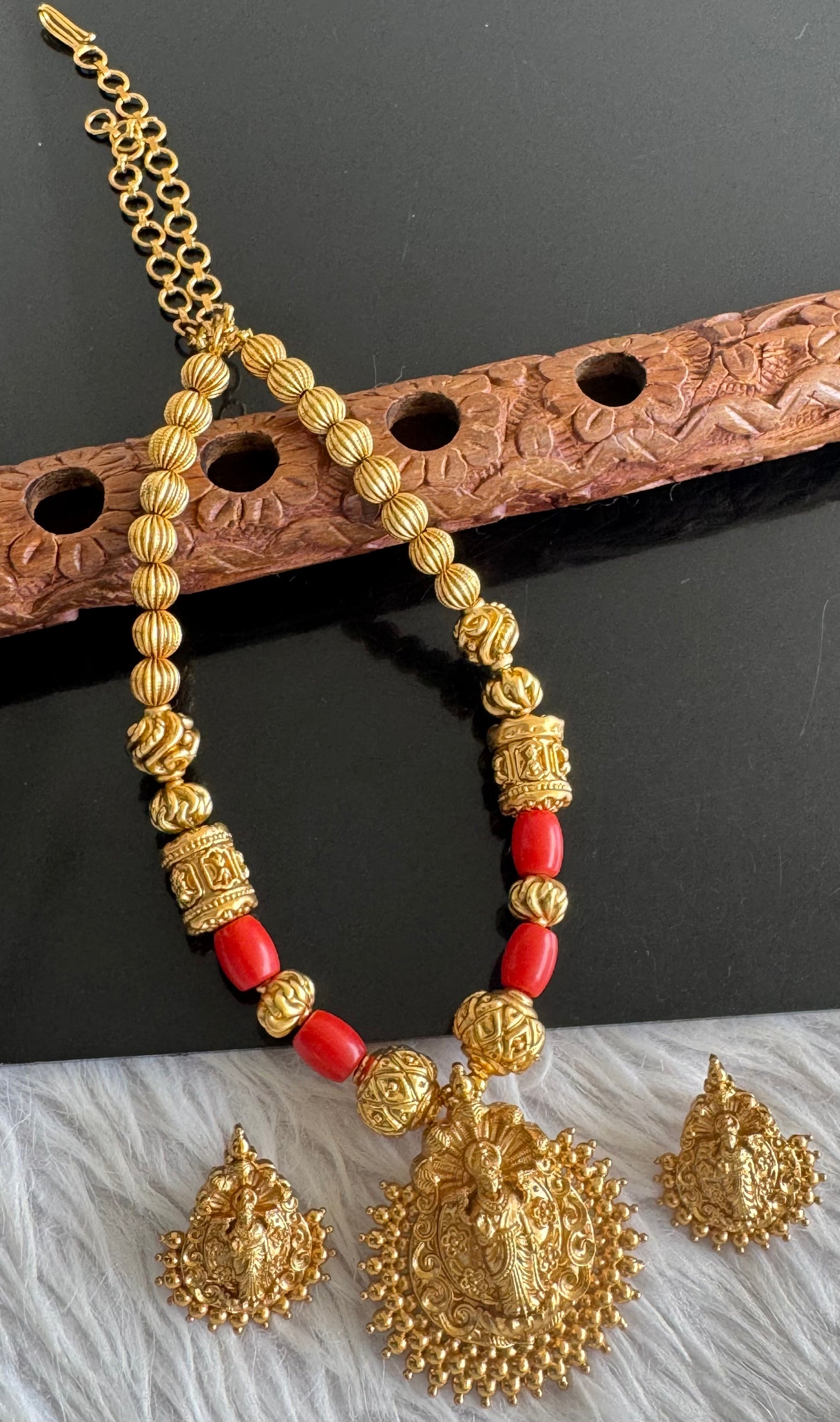 Matte finish coral beaded lakshmi necklace set dj-51106