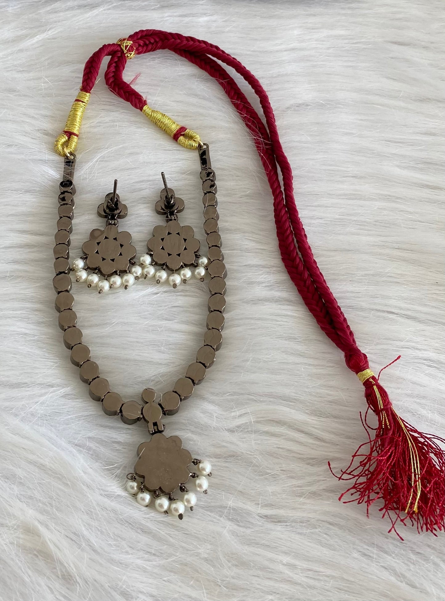 Black finish precious white pearl necklace set dj-53959