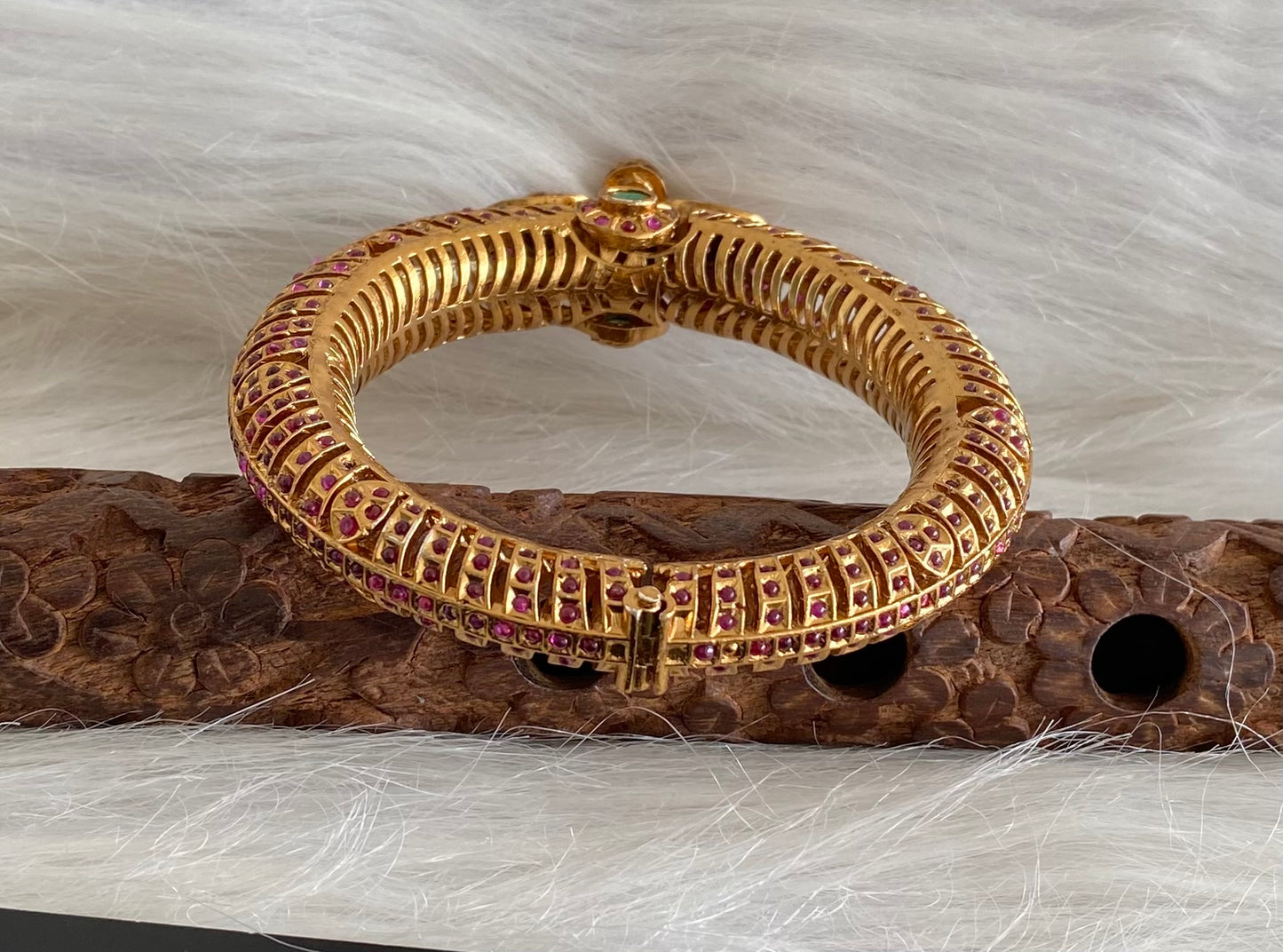 Antique gold tone kemp-green openable peacock kada/bangle dj-54230