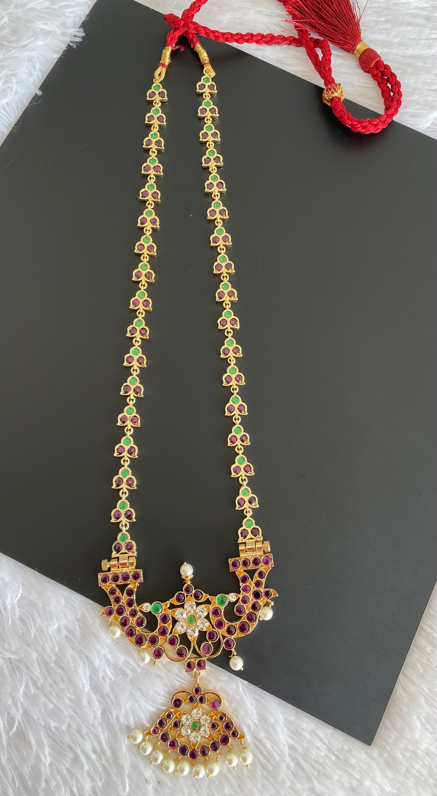 Gold tone precious kemp-green pearl peacock haar Dj-52911