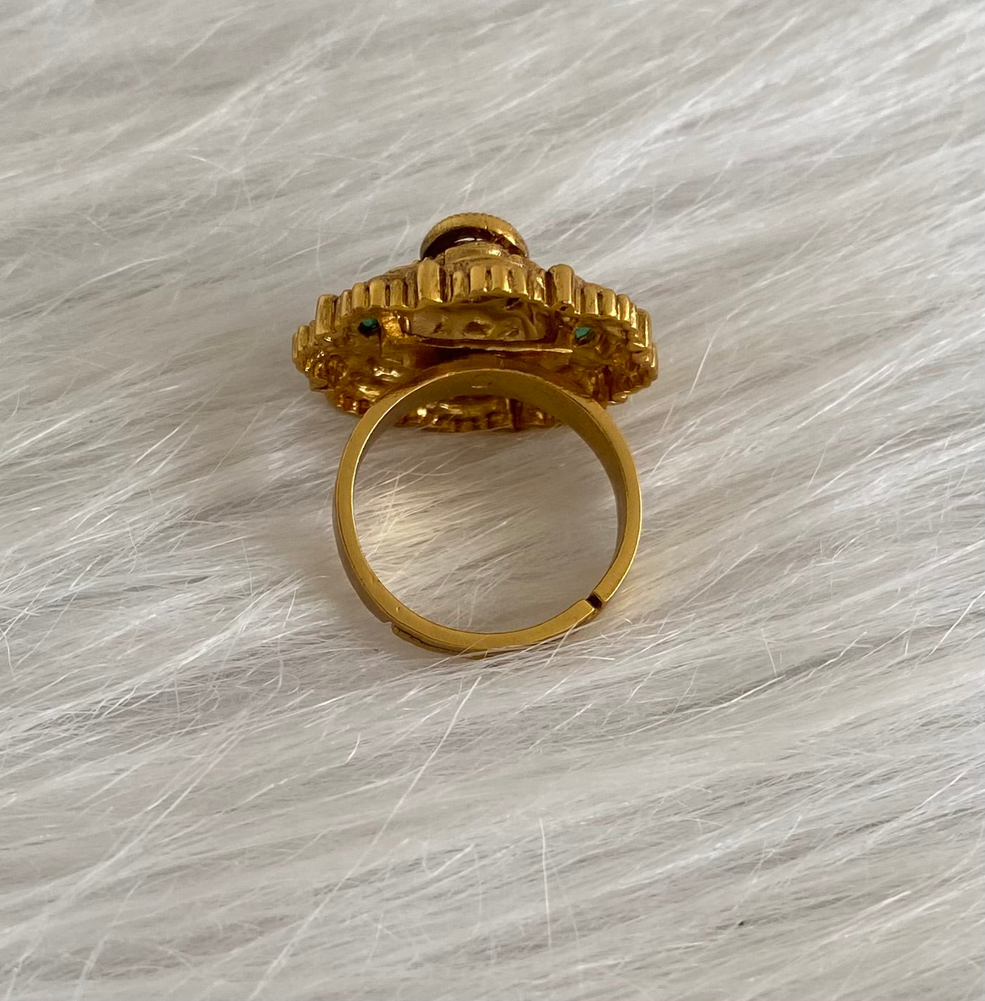 Antique gold tone green stone peacock finger ring dj-54335