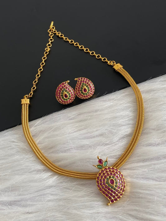 Antique gold tone kemp-green stone mango necklace set dj-54269