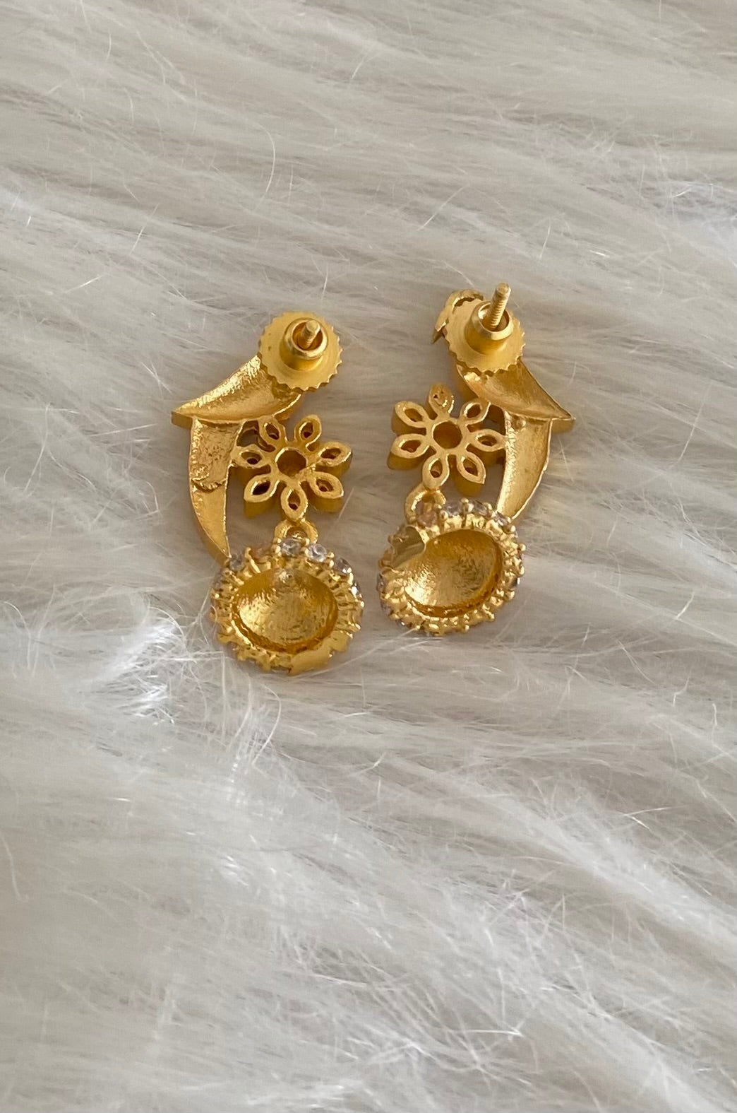 Gold tone pink-white stone kundan jadau bird jhumkka dj-54590