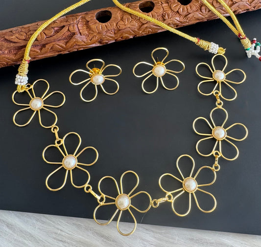 Gold tone pearl flower hasli necklace set dj-51249