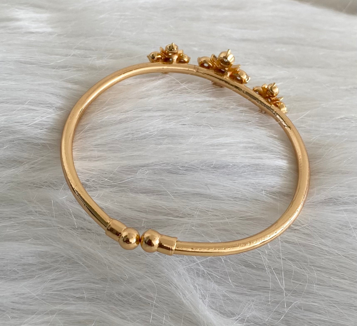 Gold tone AD flower adjustable kada/bangle Dj-53874