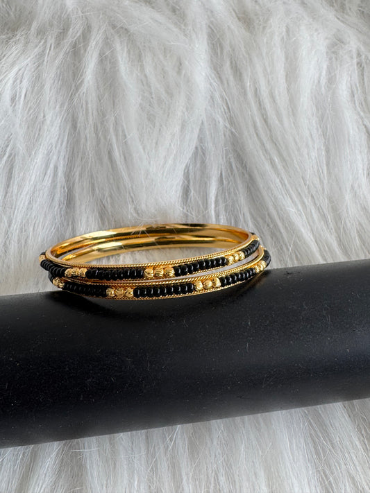 Gold tone karimani/black beaded bangles(2.8) dj-51100
