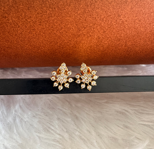 Gold tone AD white flower stud/earrings dj-53276