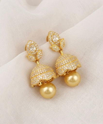 Gold tone cz white jhumkka-dj04043