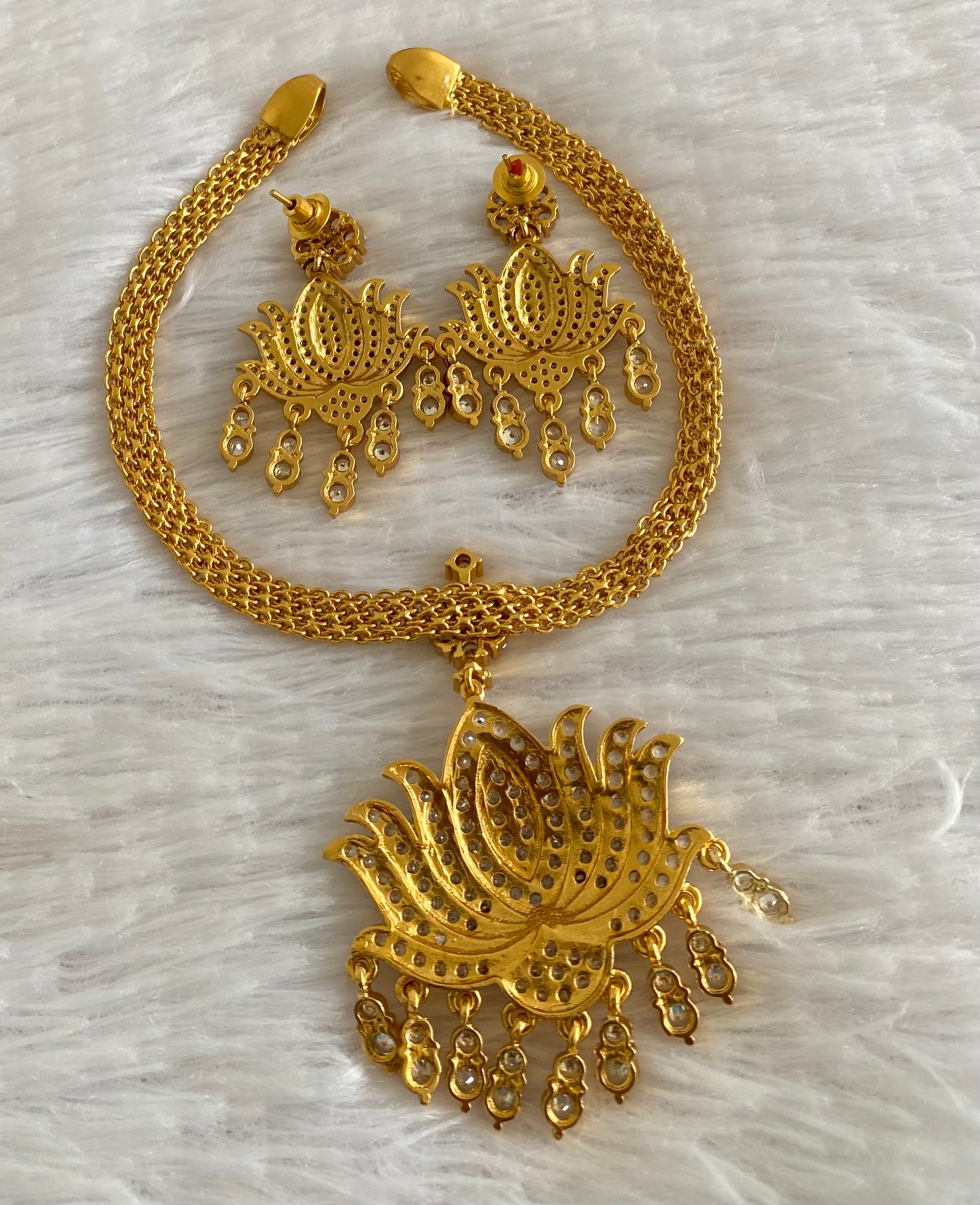 Matte gold tone white stone lotus necklace set dj-53600