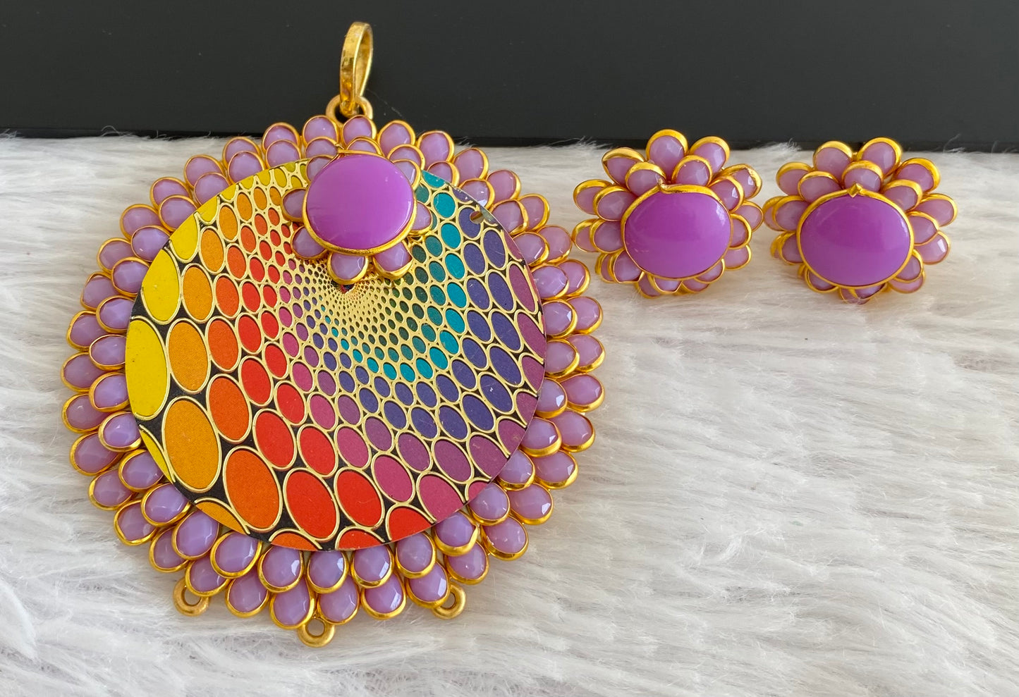 Gold tone pacchi lavender round pendent set dj-52959