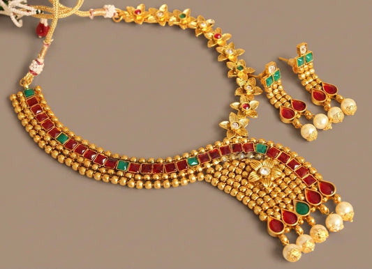 Antique gold tone ruby-green necklace set -dj07811