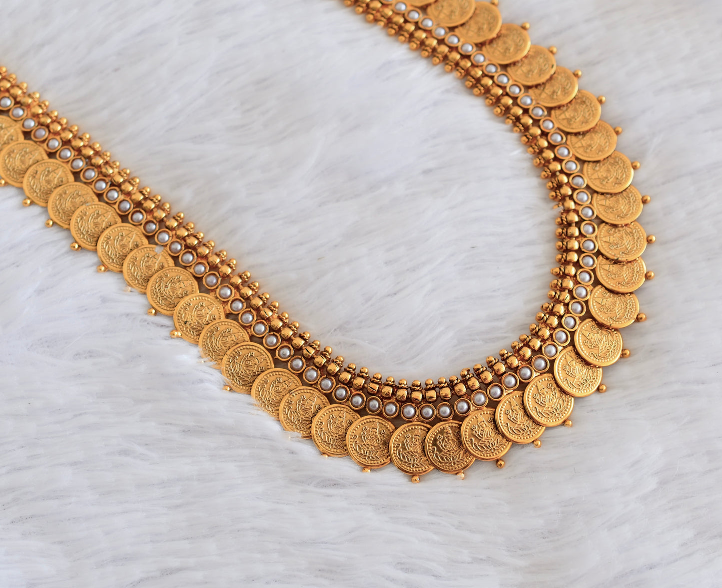 Antique gold tone pearl lakshmi coin haar dj-52981