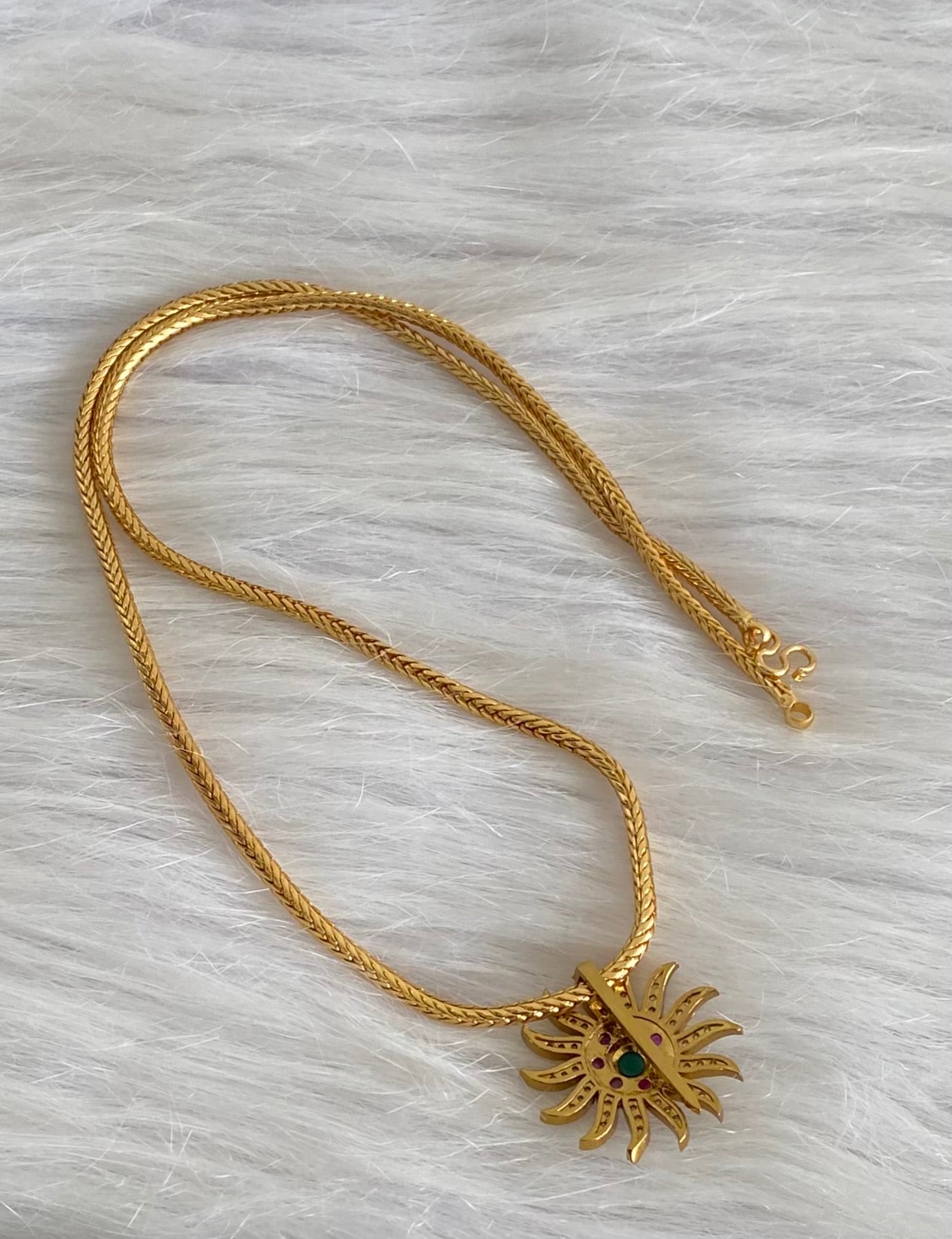 Gold tone 18 inches chain with white-pink-green sun pendant dj-54202