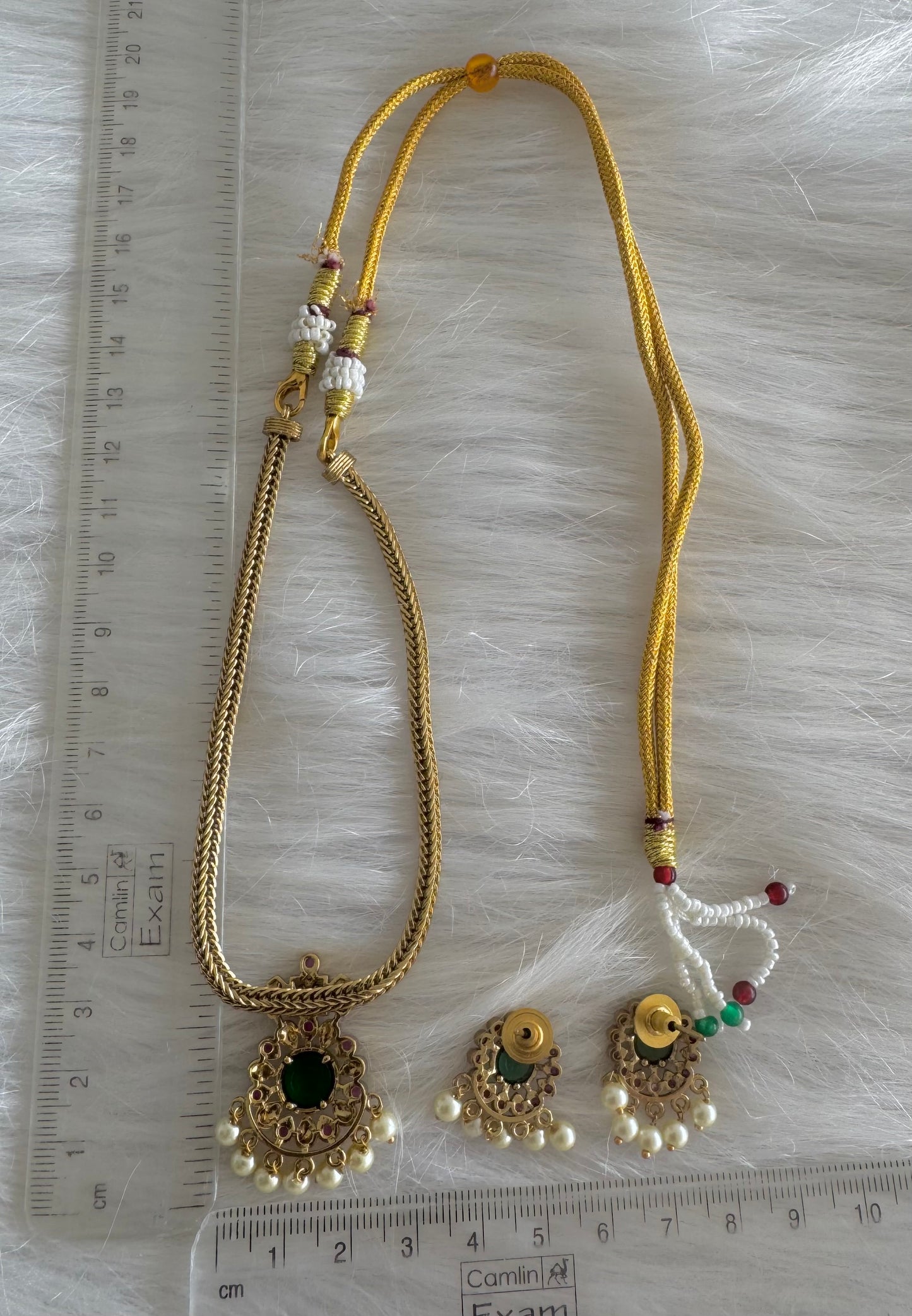 Antique gold tone kemp green stone necklace set dj-51212