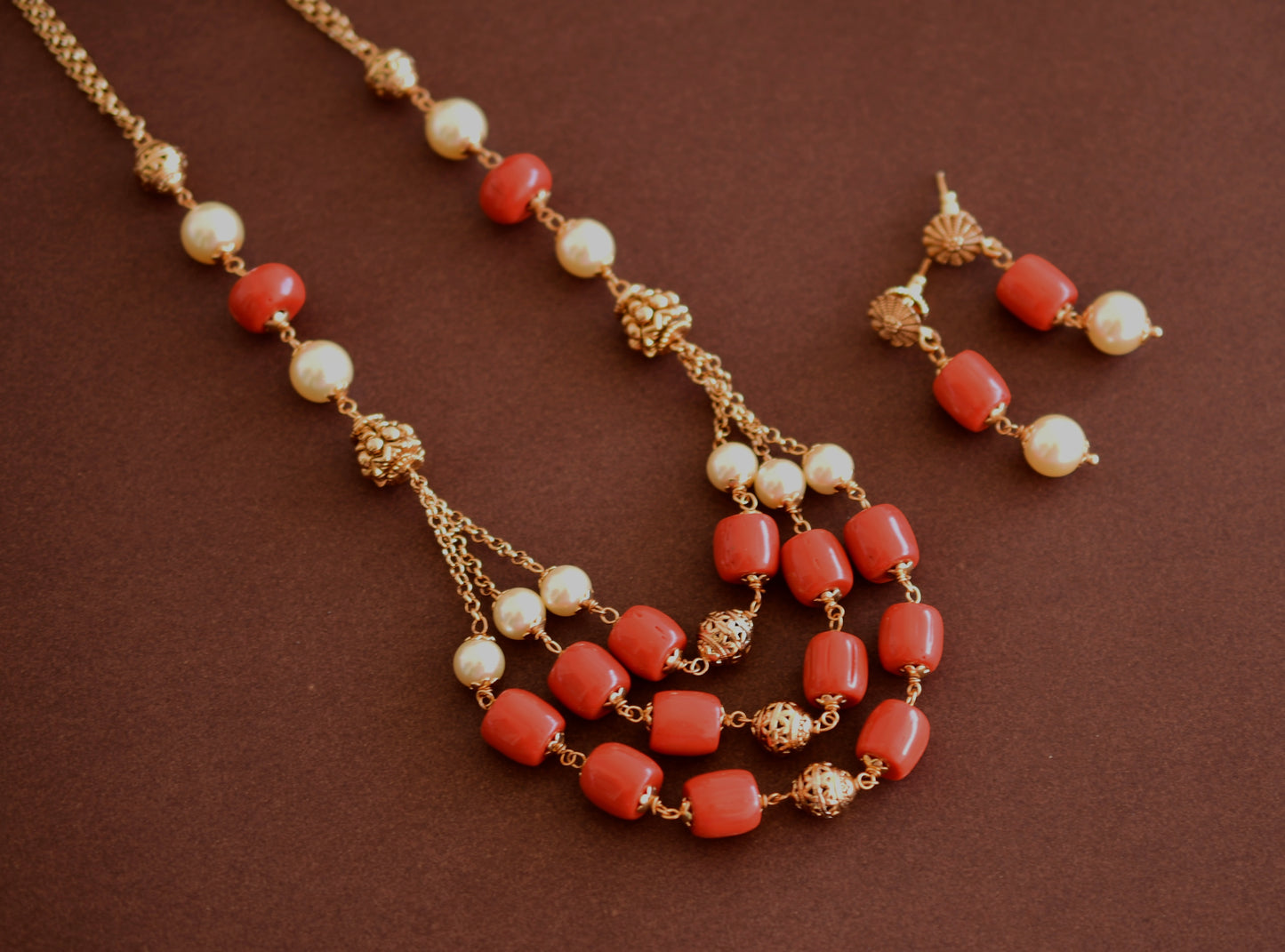 Antique gold tone pearl-coral beaded mala/necklace set dj-52691