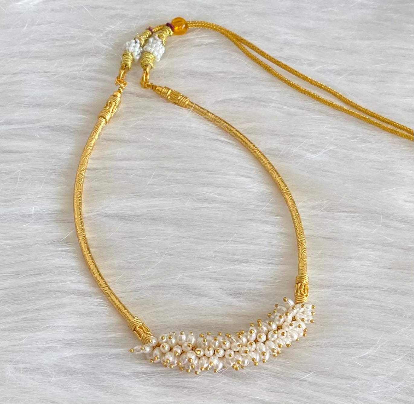 Gold tone hand made necklace dj-54084