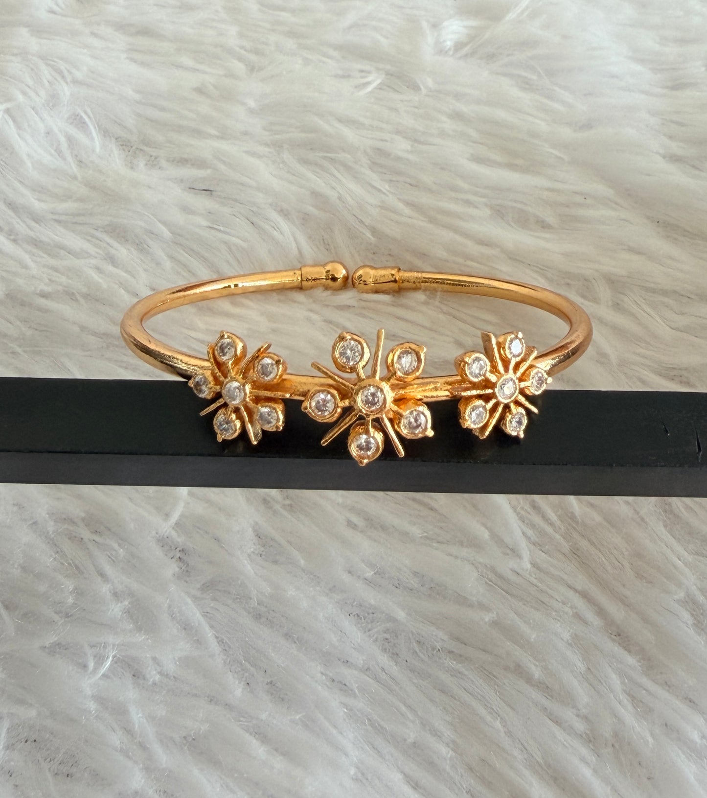 Gold tone AD flower adjustable kada/bangle Dj-53287