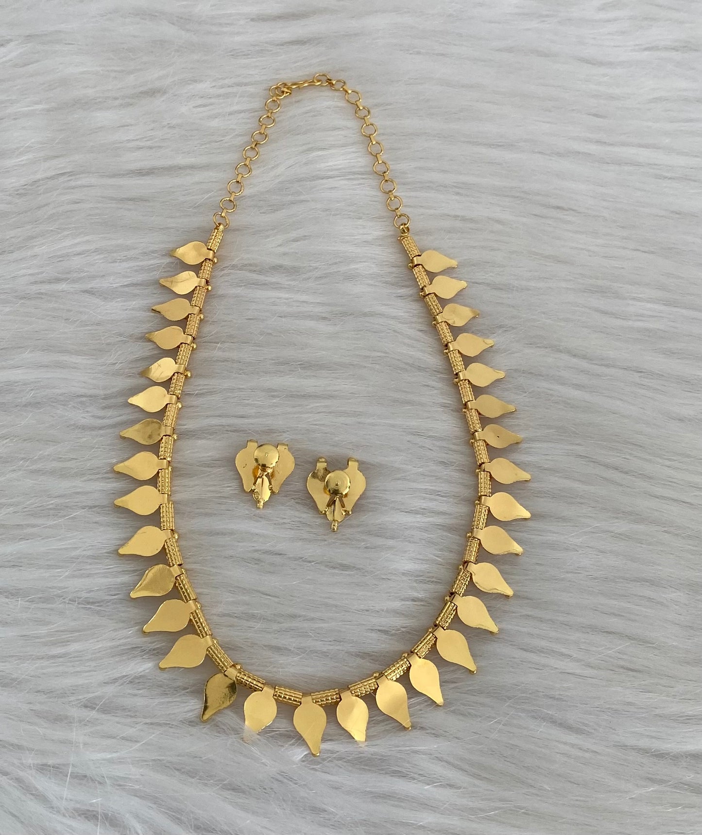 Gold tone kerala style thali kootam necklace set dj-54538