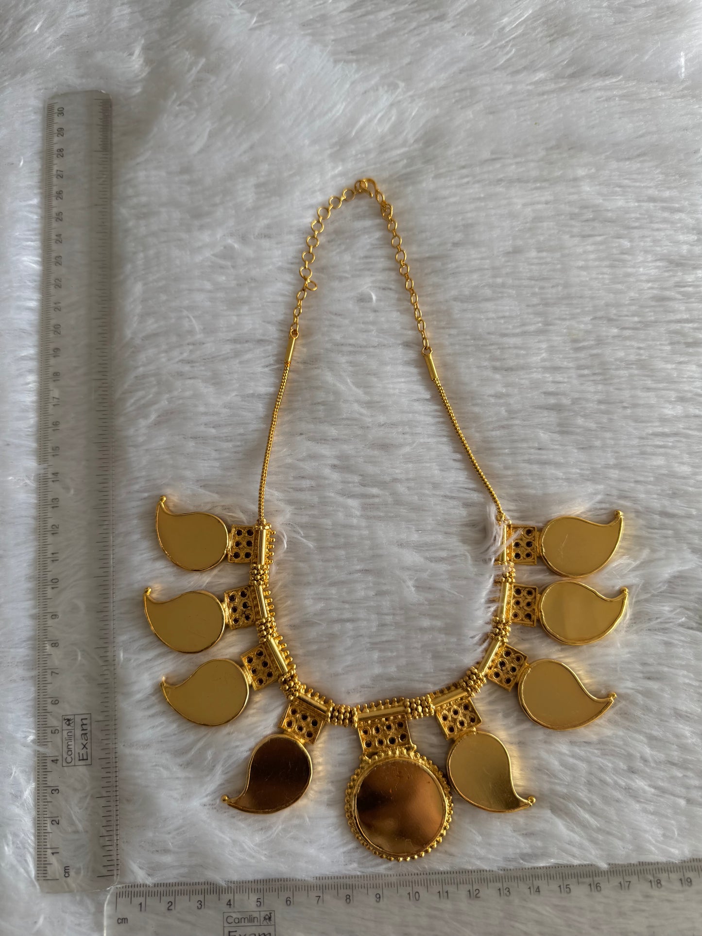 Gold tone green-pink kerala style round mango big necklace dj-51718