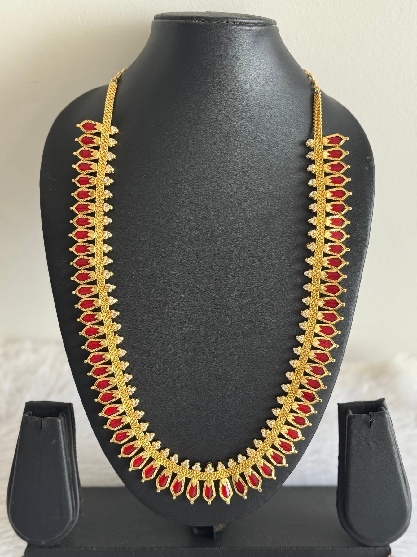 Gold tone red kerala style nagapadam haar dj-51623