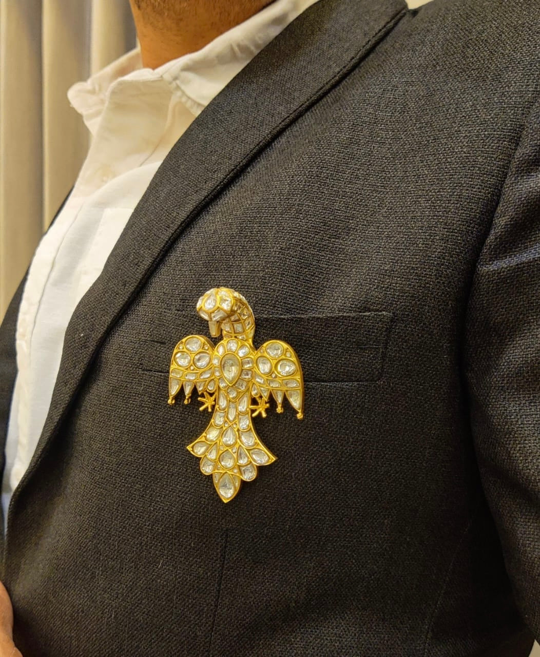 Matte finish white kundan jadau bird brooch dj-52641