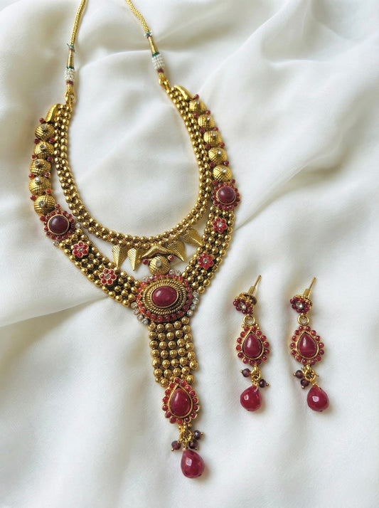 Antique gold tone Maroon Necklace Set-dj04169