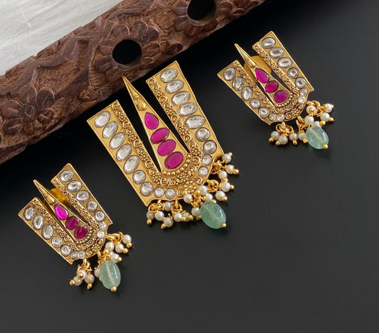 Gold tone white-pink kundan jadau thirumal nama pendant set dj-53985