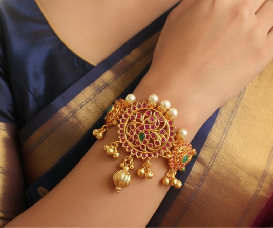 Gold tone Ruby-emerald Swan Screw Type Bracelet-dj17586