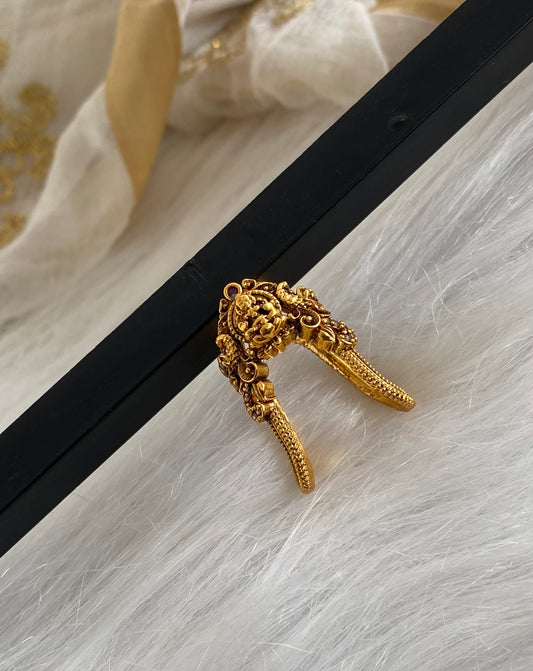 Matte finish peacock lakshmi vanki style finger ring dj-54330