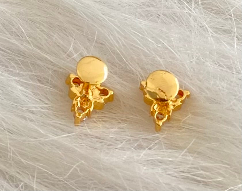 Gold tone AD white stone stud/earrings dj-53870