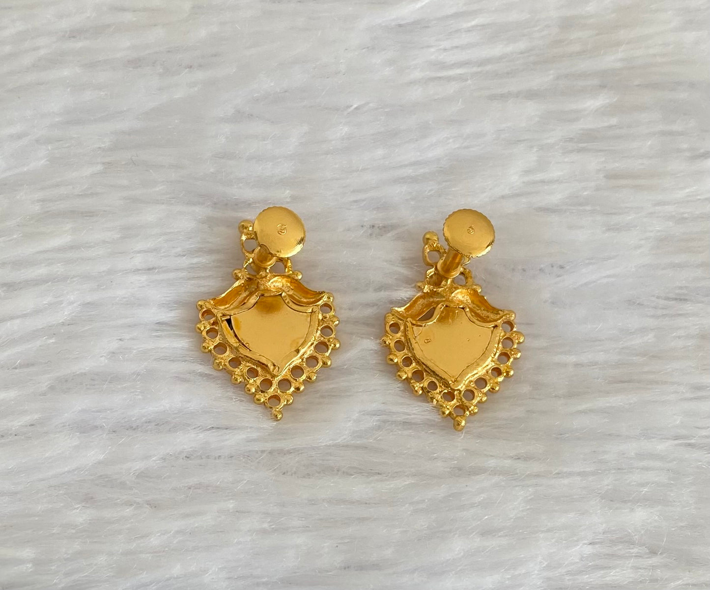 Gold tone blue-white stone palakka kerala style stud/earrings dj-53121