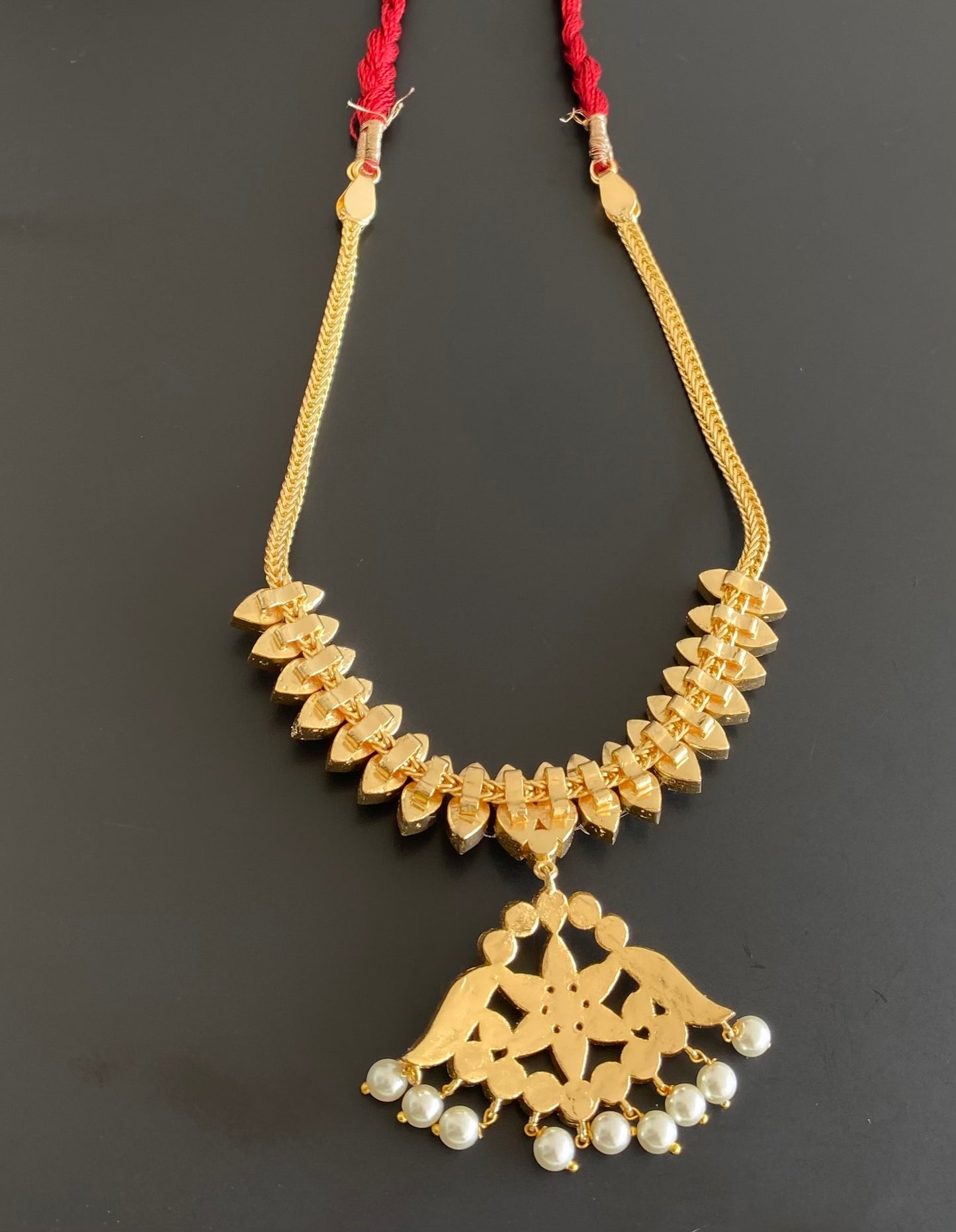 Gold tone AD white stone pearl necklace dj-53225