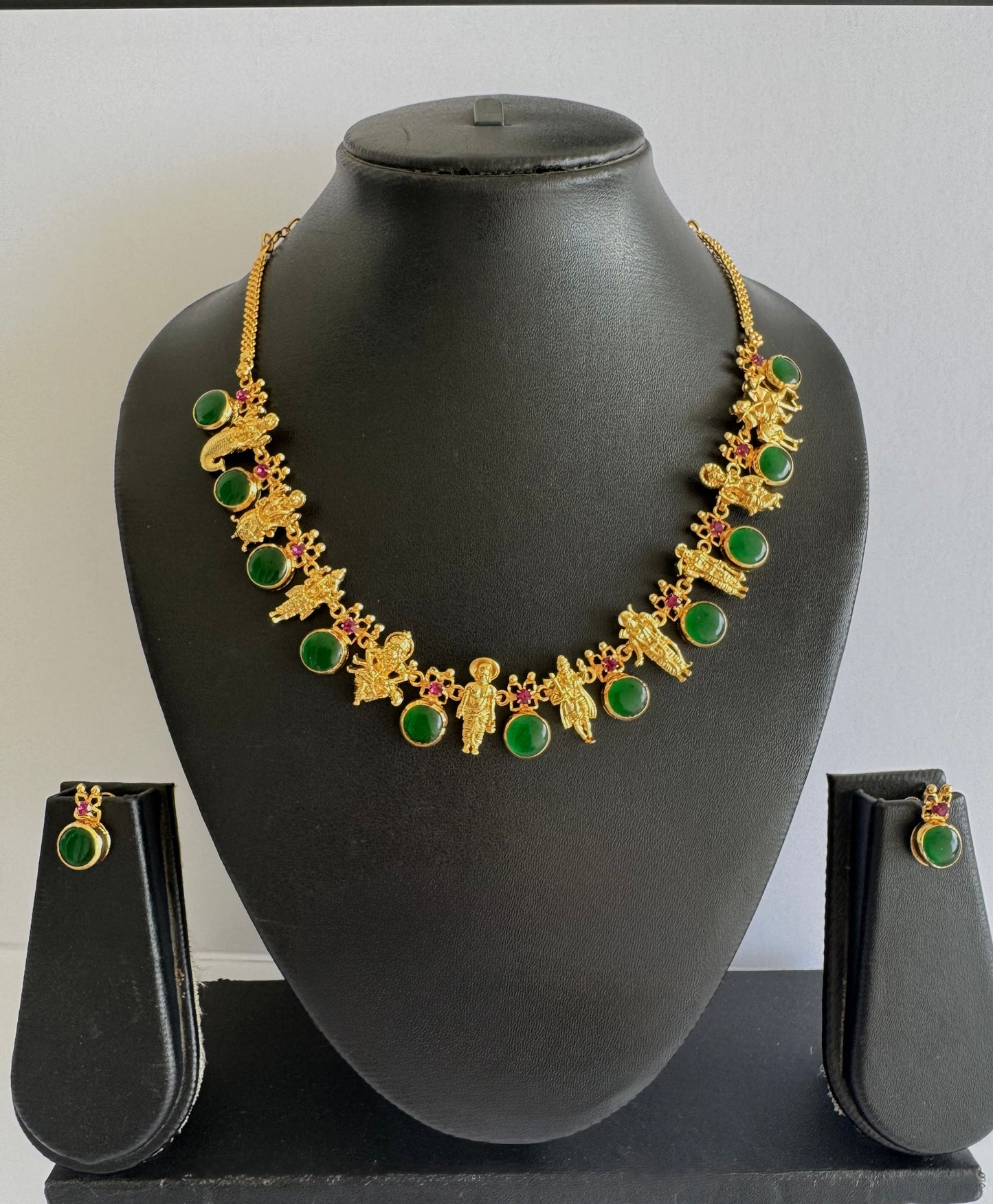 Gold tone pink-green round kerala style dasavathar necklace set dj-48089