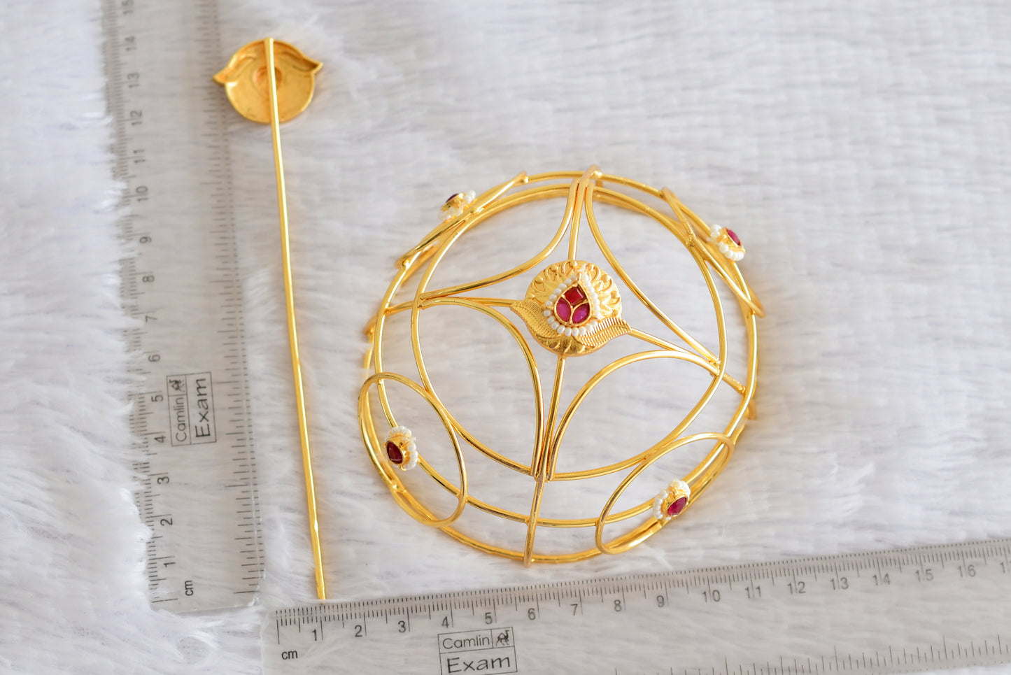 Gold tone kemp-green bun cage-hair accessory with stick Dj-52337