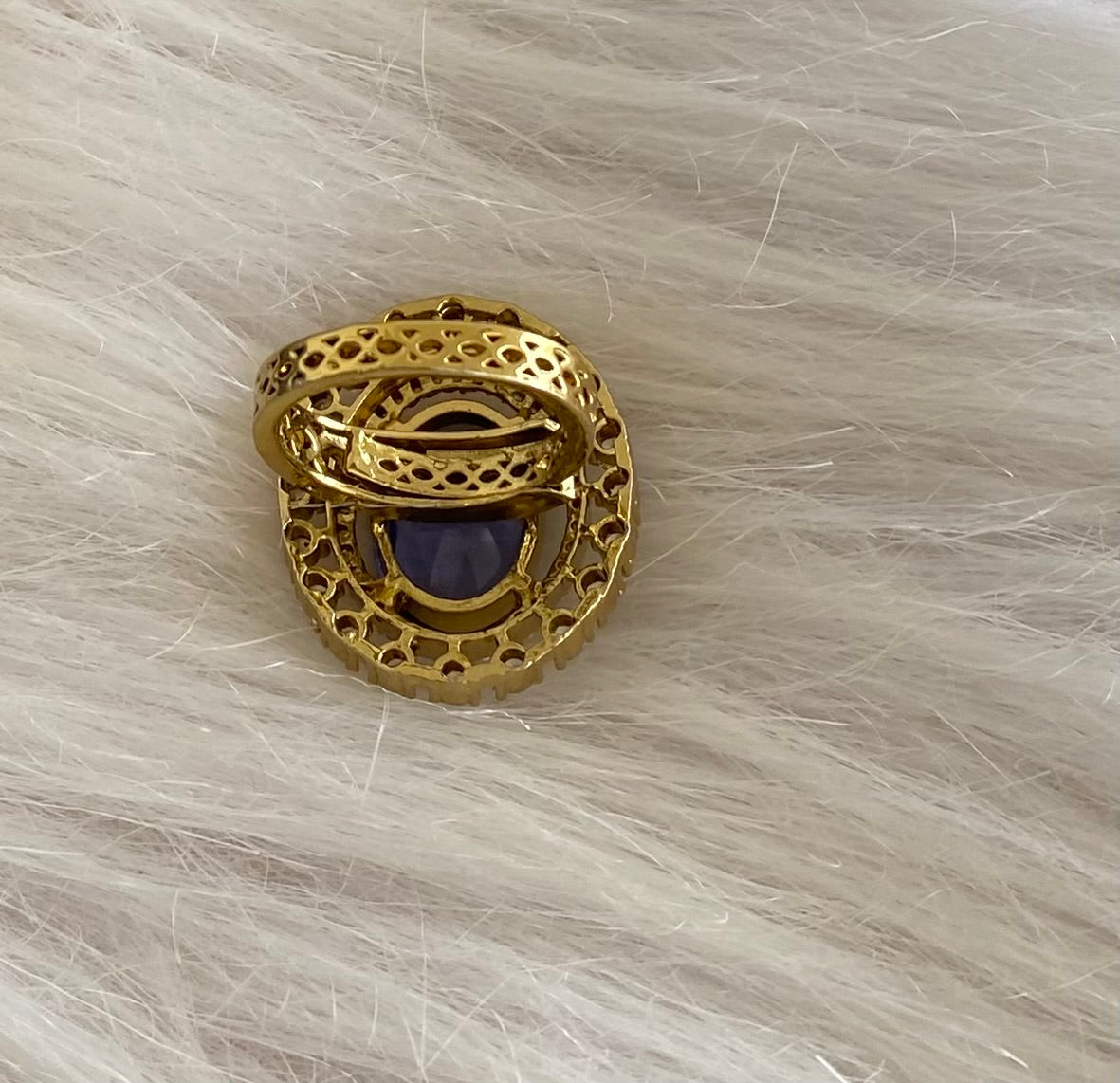 Antique gold tone cz white-purple stone finger ring dj-55035