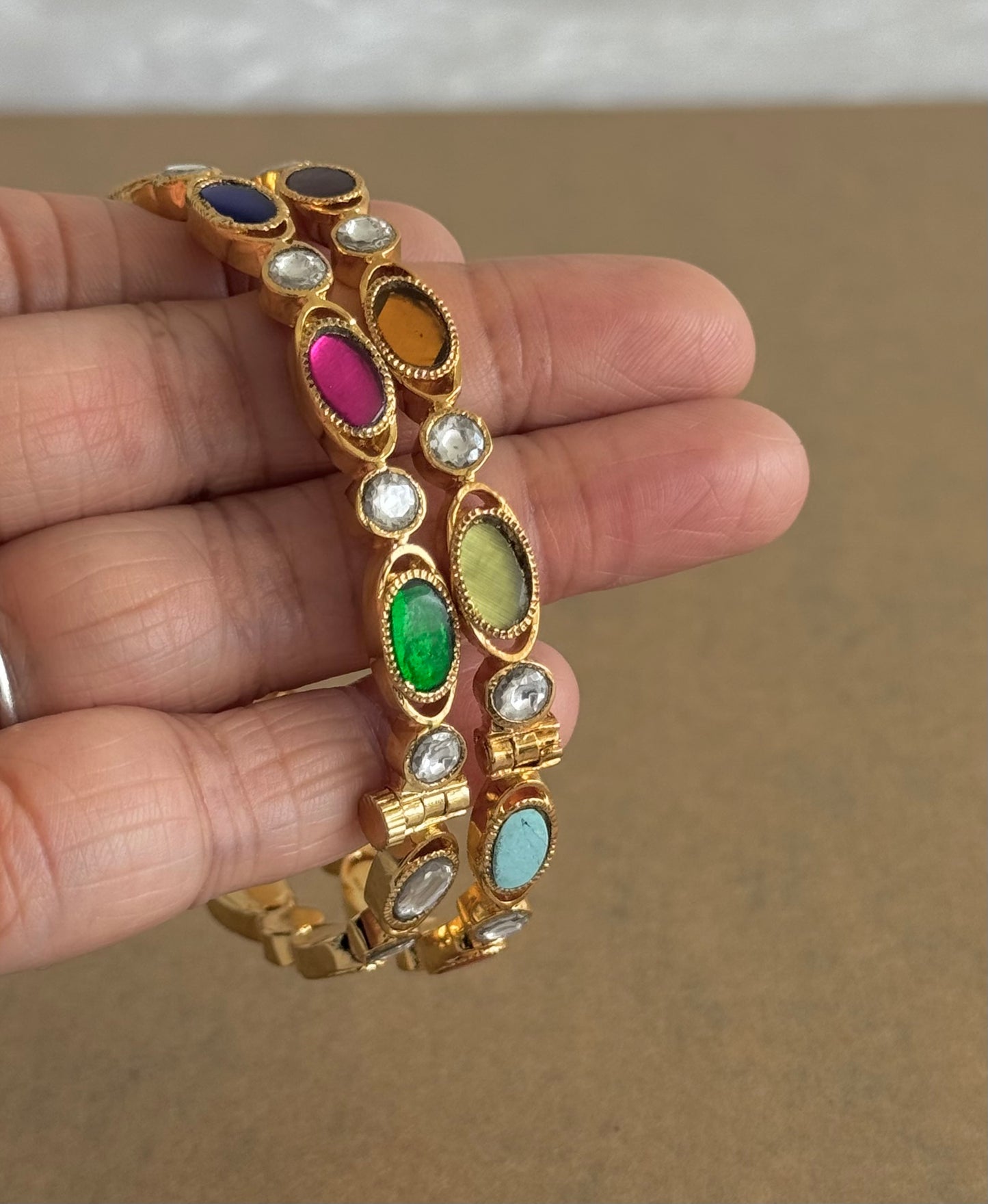 Gold tone navarathna screw type kundan jadau bangles(2.6) dj-51571