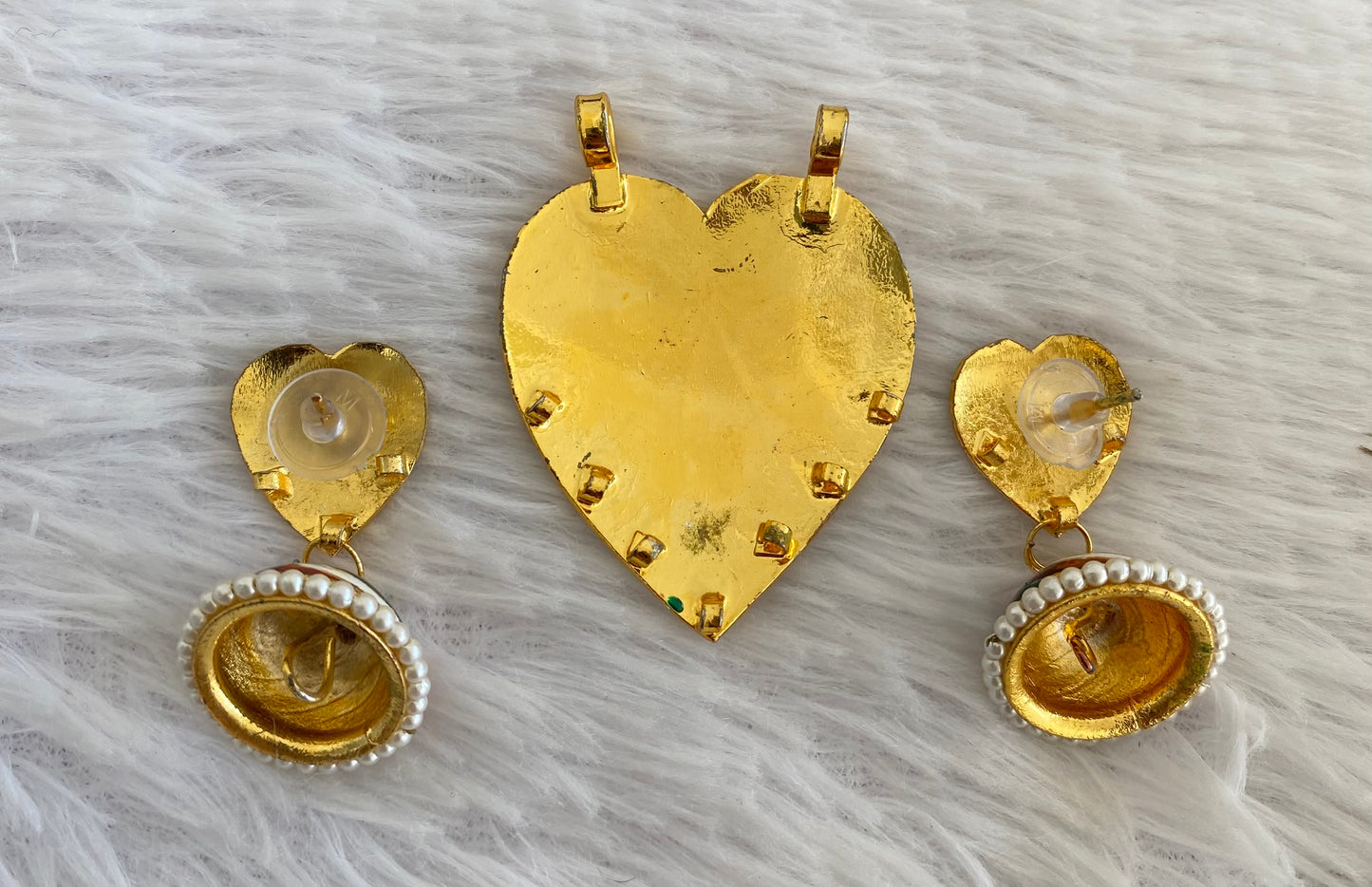 Gold tone meenakari pacchi heart pendant set dj-52964